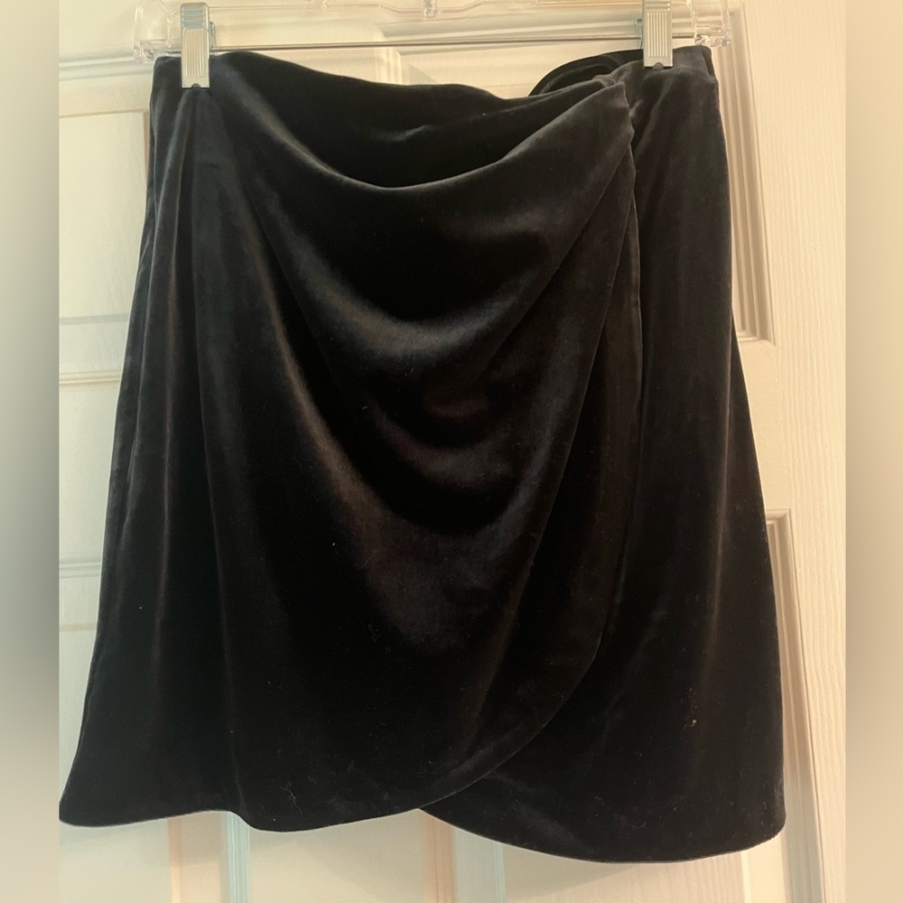 Bar III mini skirt velvet